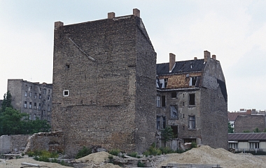 Blick auf die Mulackstraße Anfang der 1990er Jahre